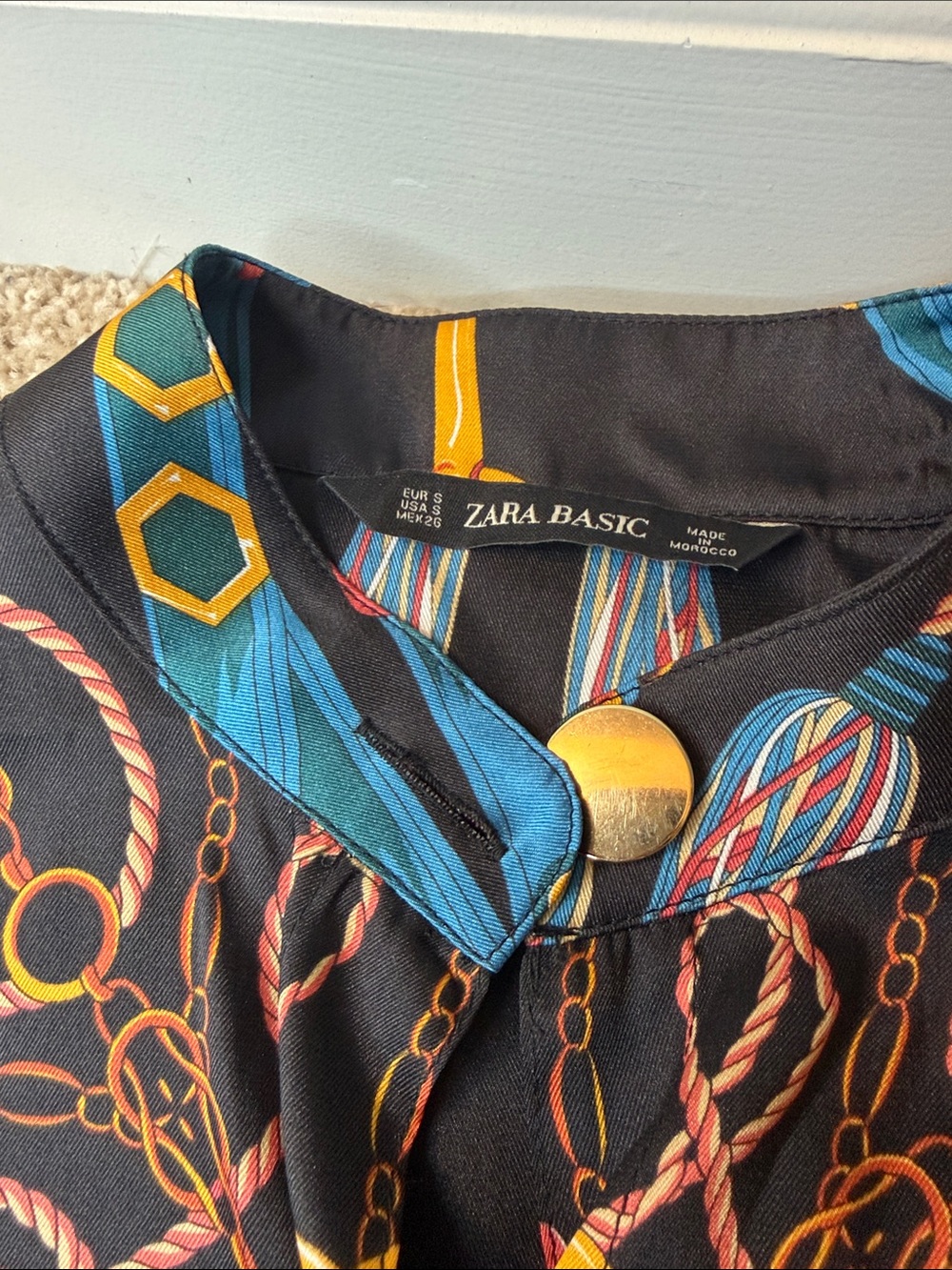 Zara Black Chain Print Shirt Silk-Feel Long Sleeve Button Up Blouse Size Small - Picture 9 of 9